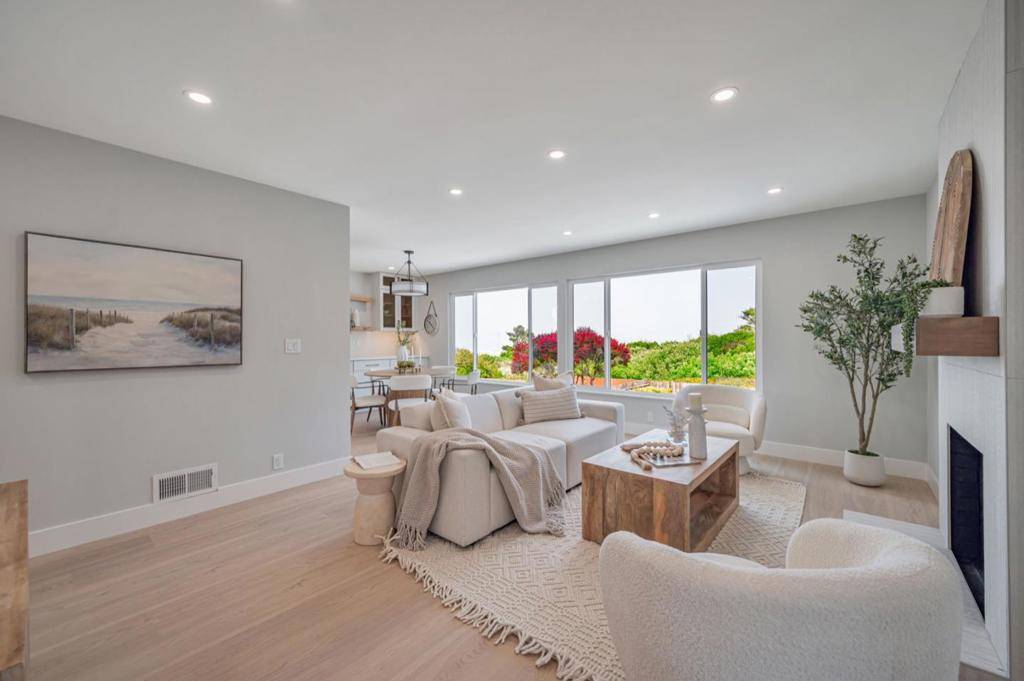 Pacifica, CA 94044,443 Andover DR