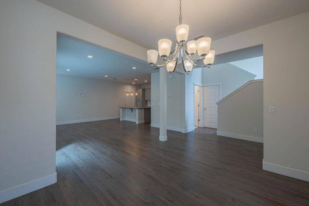 Marina, CA 93933,21606 Ord AVE