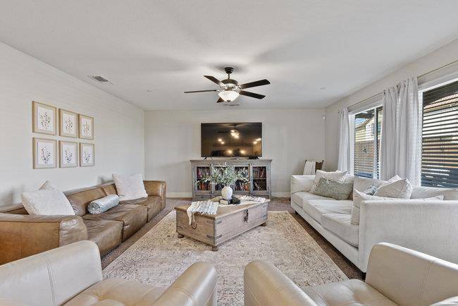 Los Banos, CA 93635,1618 Ryegrass WAY