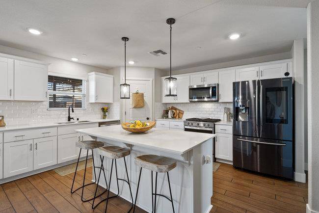 Los Banos, CA 93635,1618 Ryegrass WAY