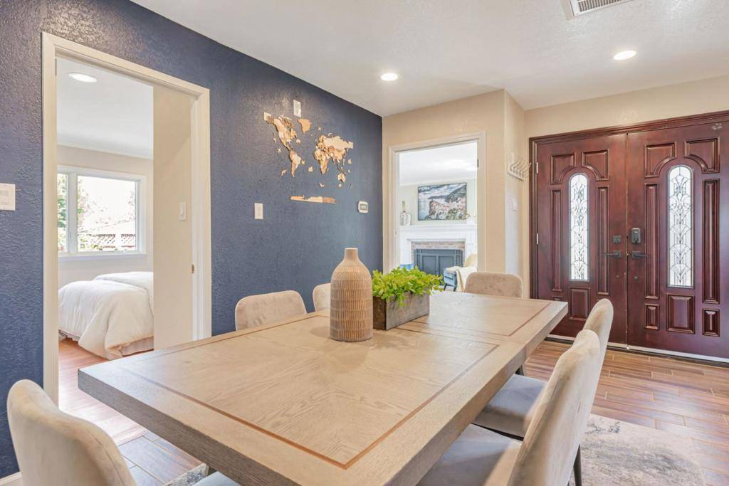 Menlo Park, CA 94025,3135 Alameda De Las Pulgas
