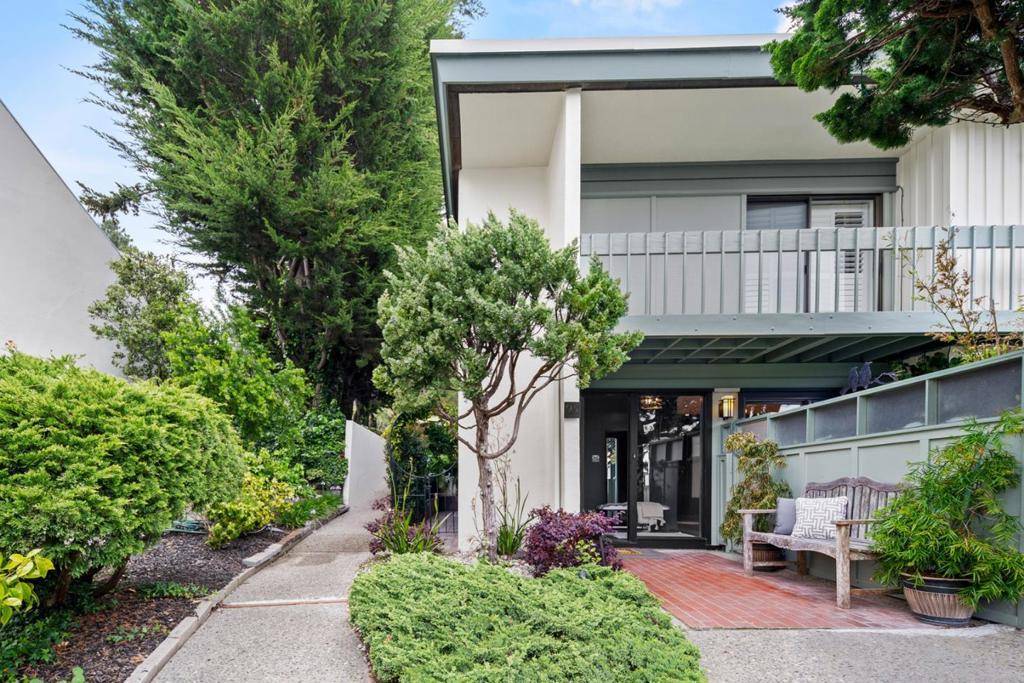 Carmel, CA 93923,95 High Meadow LN