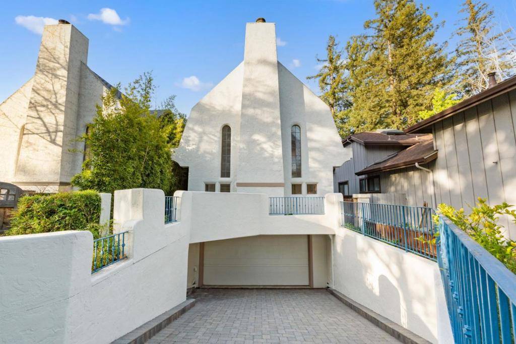 Palo Alto, CA 94306,2095 Bowdoin ST