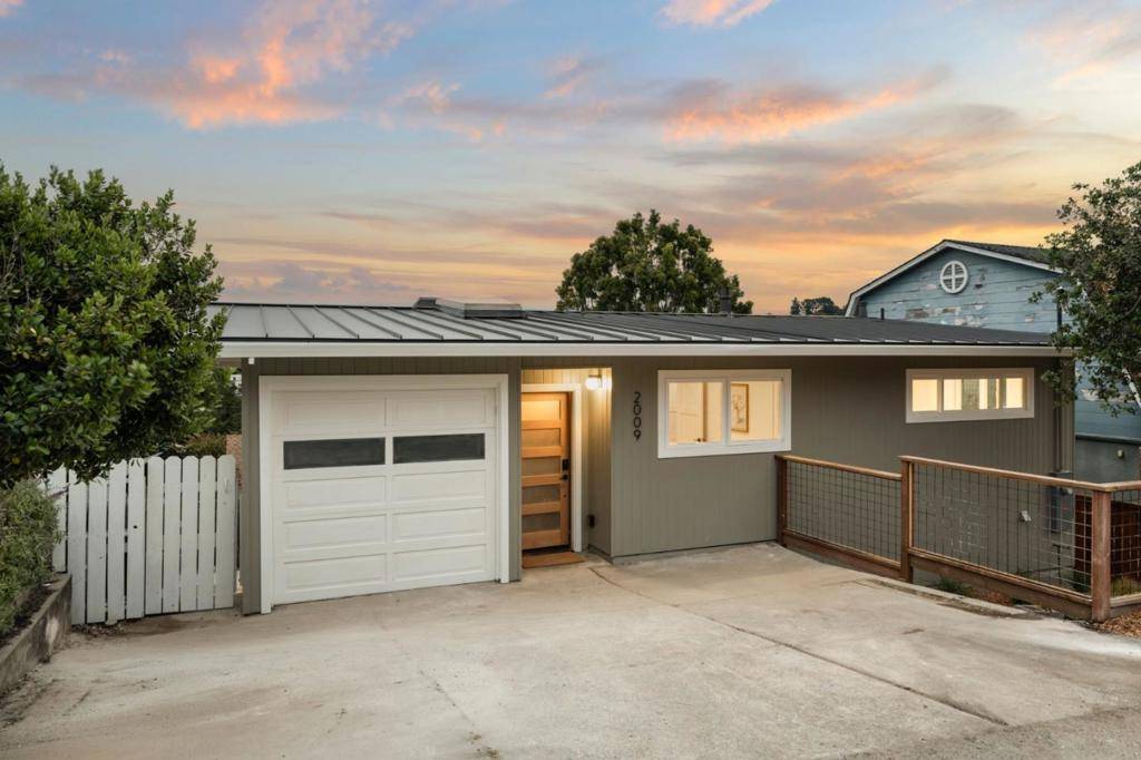 2009 Lyon AVE, Belmont, CA 94002