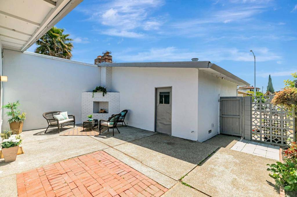 Milpitas, CA 95035,409 Gibbons CT