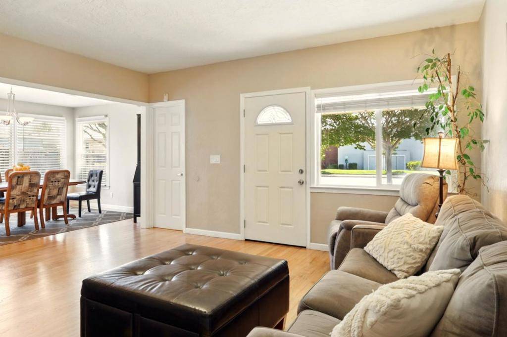 Santa Cruz, CA 95062,640 17th AVE