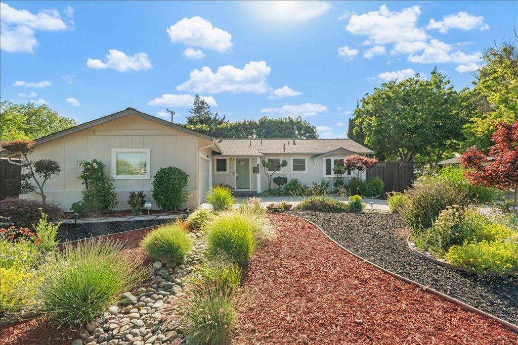 San Jose, CA 95124,5105 Esther DR
