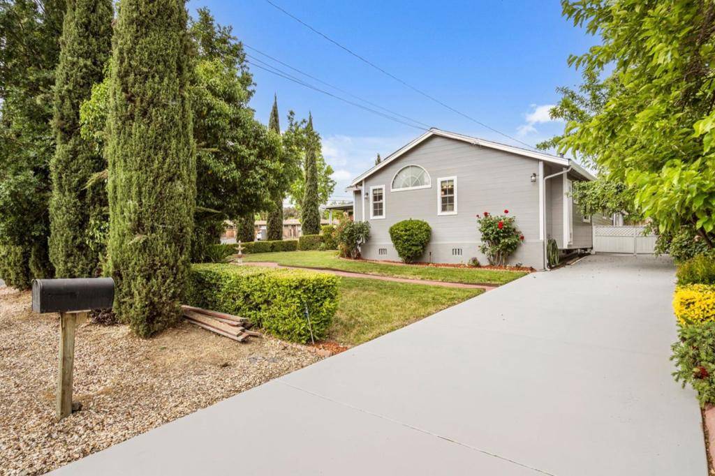 Walnut Creek, CA 94597,2401 Casa WAY