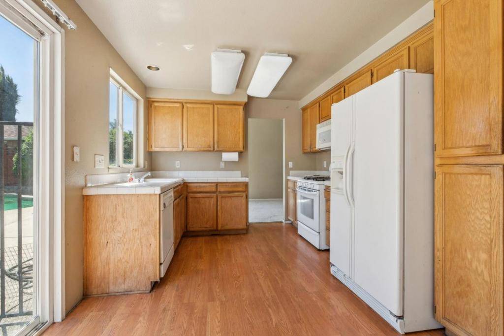 Stockton, CA 95206,1780 Decarli ST