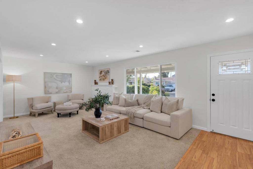 Santa Clara, CA 95050,2436 Armstrong PL