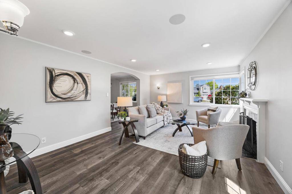 San Mateo, CA 94402,1096 Hawthorne DR