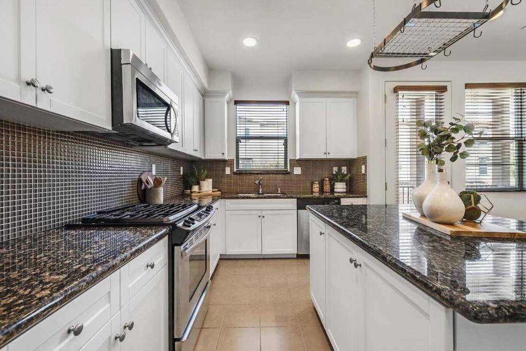 Sunnyvale, CA 94085,343 Santa Elena TER