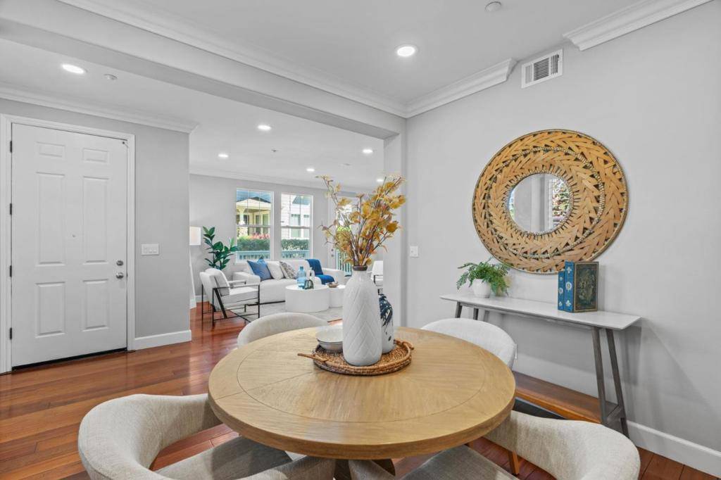 Belmont, CA 94002,800 Live Oak WAY #802