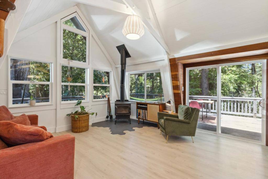 Ben Lomond, CA 95005,310 Sunny Patch LN