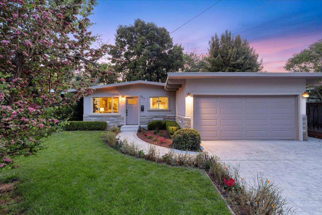 907 Christopher WAY, Menlo Park, CA 94025