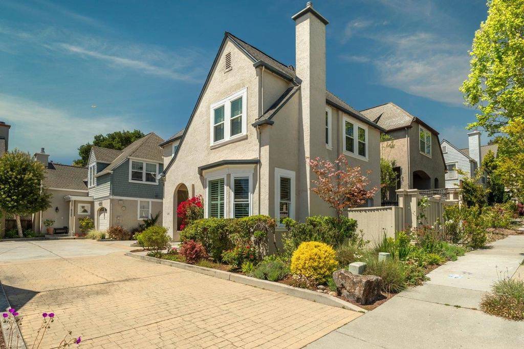 1051 Nobel DR, Santa Cruz, CA 95060