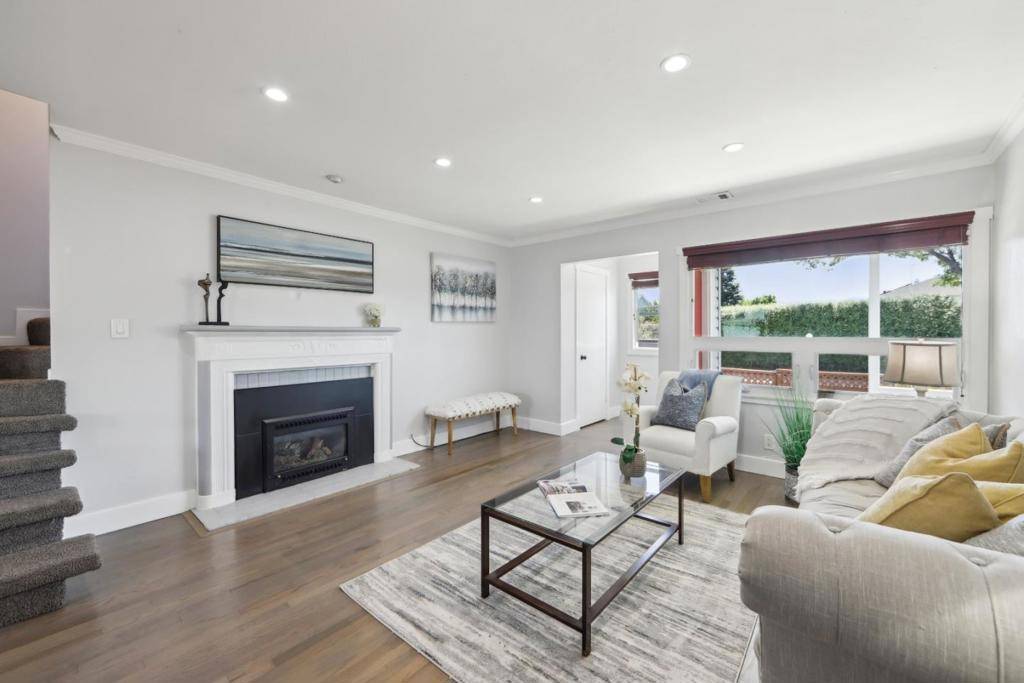 San Mateo, CA 94401,136 N Rochester ST