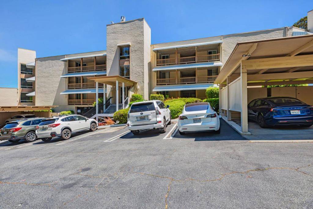 Millbrae, CA 94030,340 Vallejo DR #83