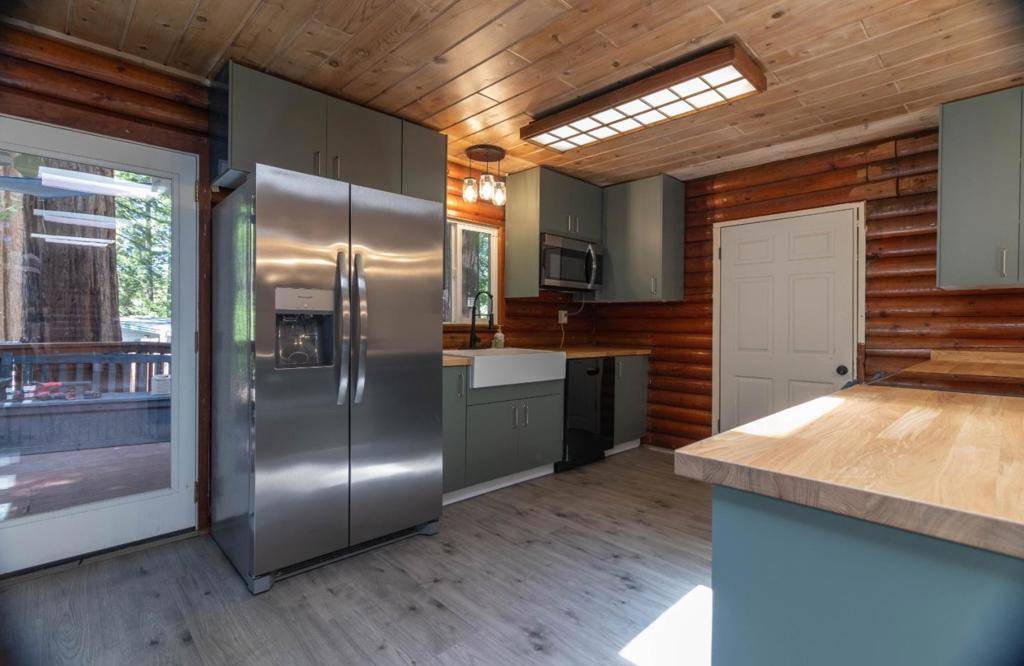Felton, CA 95018,1785 Lakeside DR