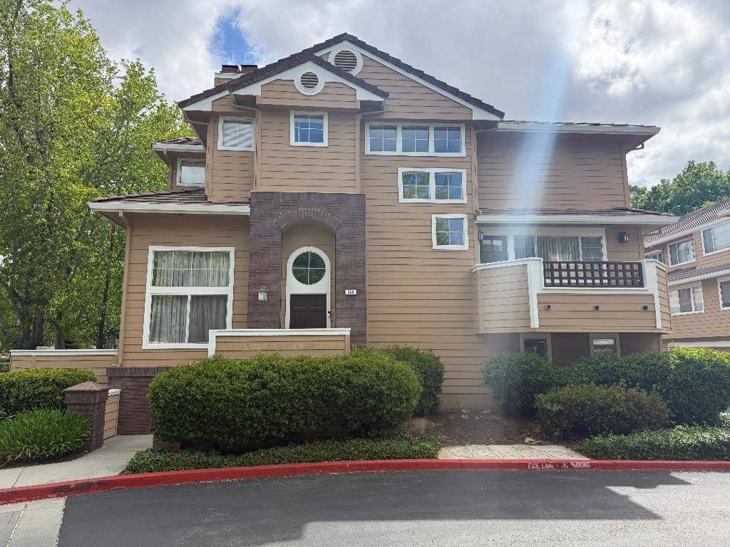 San Jose, CA 95134,553 Mill River LN