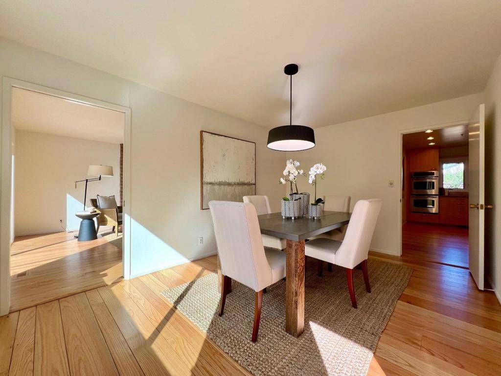 Palo Alto, CA 94306,665 Towle WAY