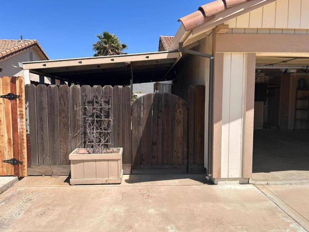 Los Banos, CA 93635,754 Meadowlark AVE