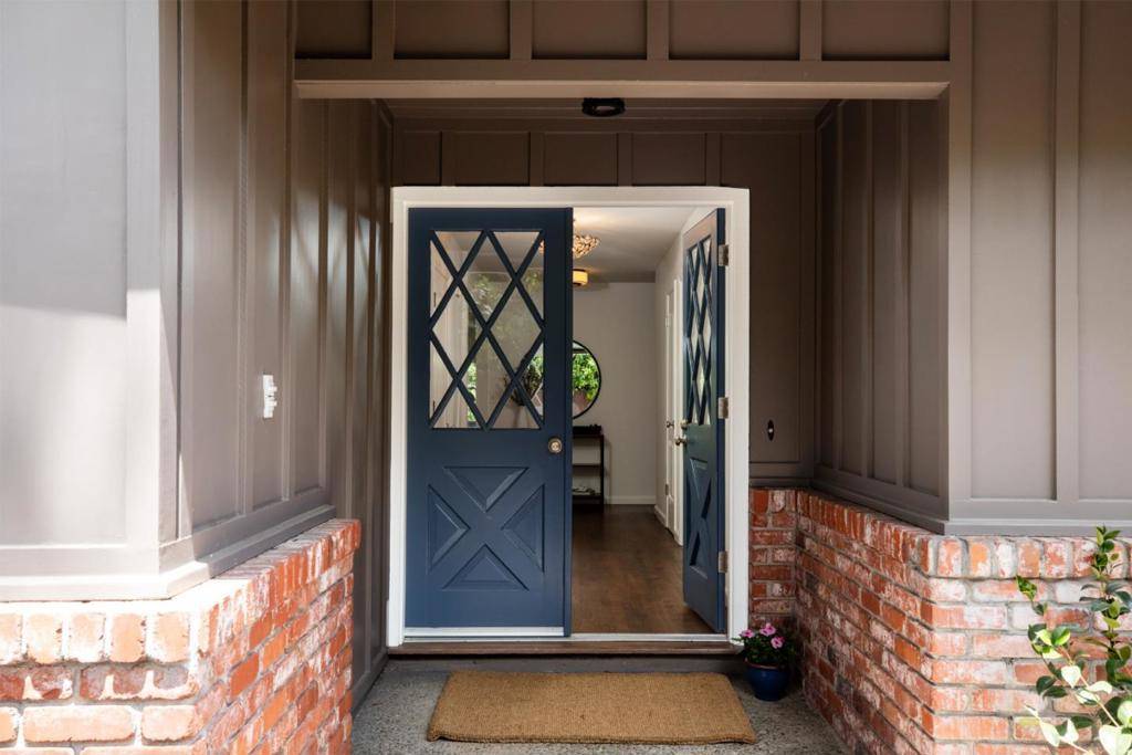 San Carlos, CA 94070,2910 Sherwood DR