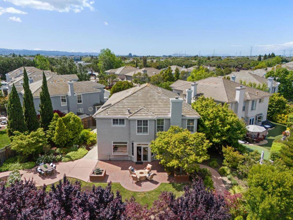 Redwood City, CA 94065,910 Governors Bay DR