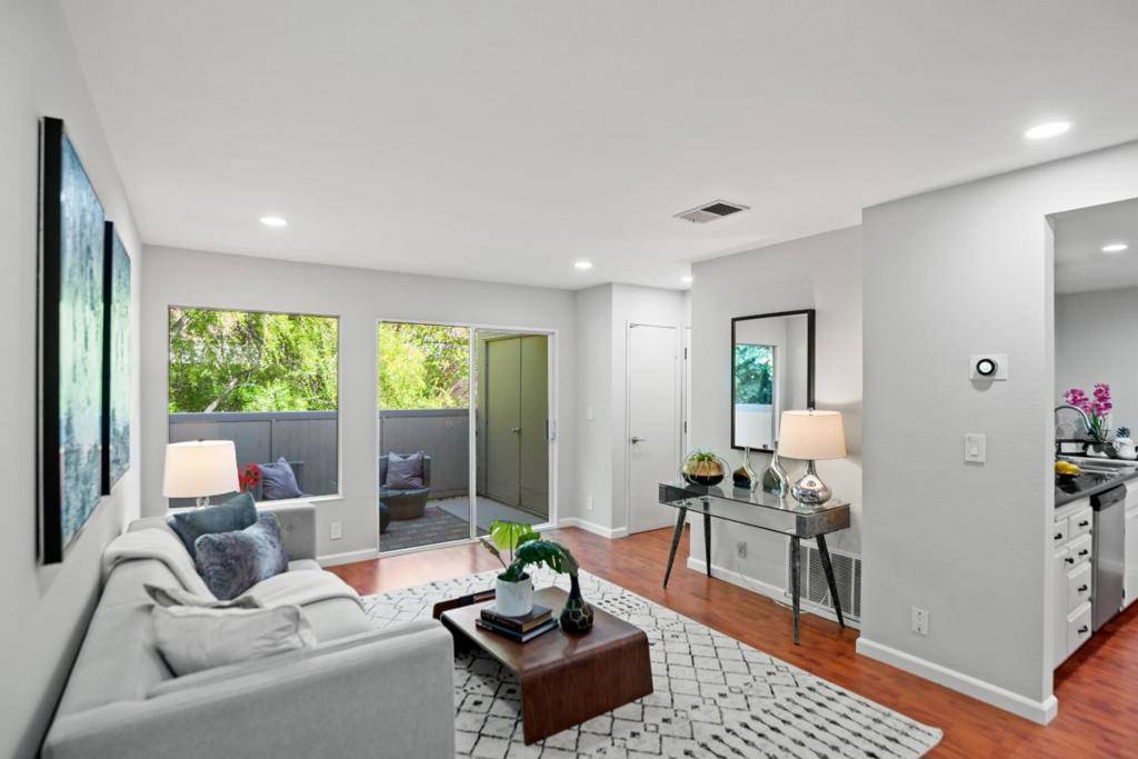 Sunnyvale, CA 94086,891 W California AVE #Y