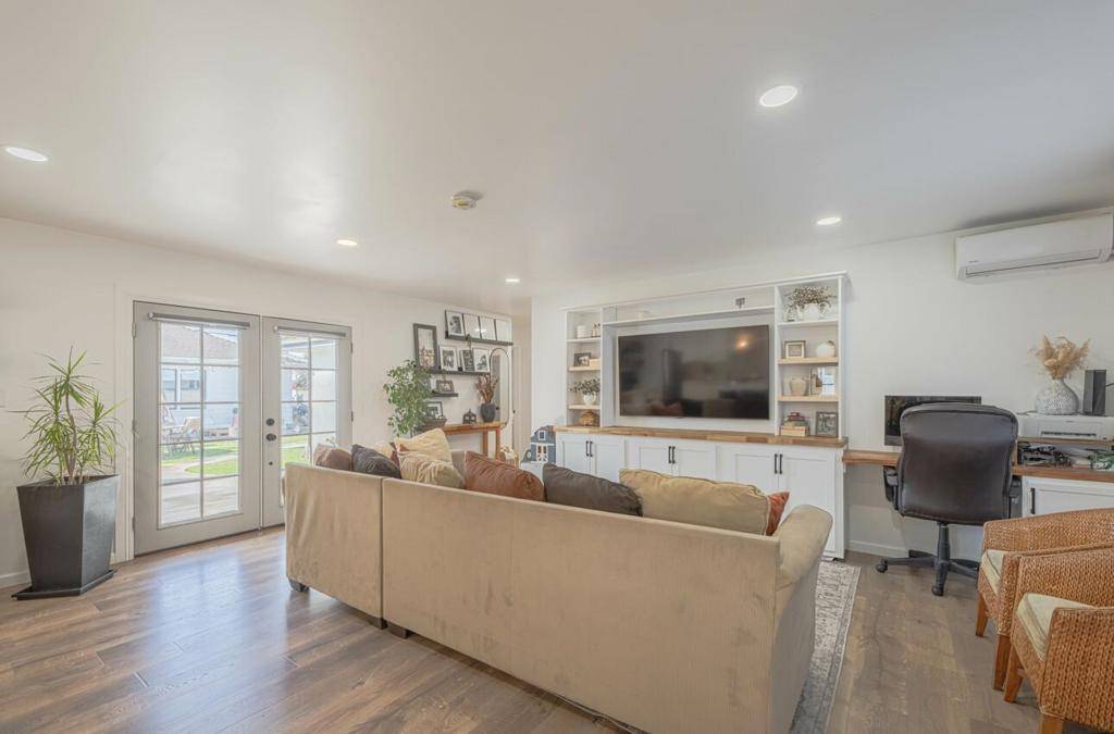 Salinas, CA 93905,107 Midway AVE