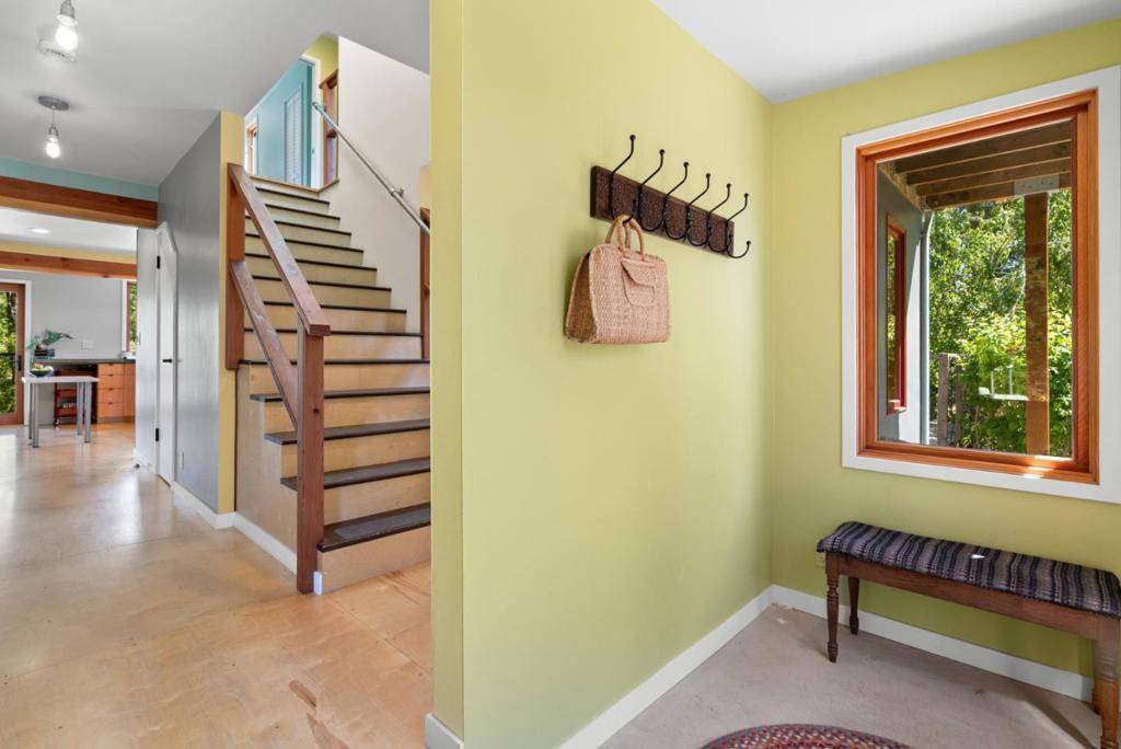 Santa Cruz, CA 95060,280 Azalea LN