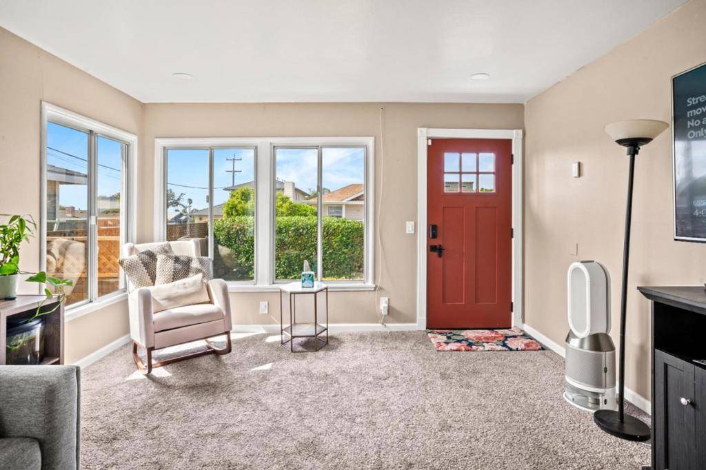 Seaside, CA 93955,510 Francis AVE