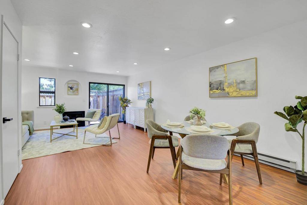 Campbell, CA 95008,433 W Rincon AVE #L