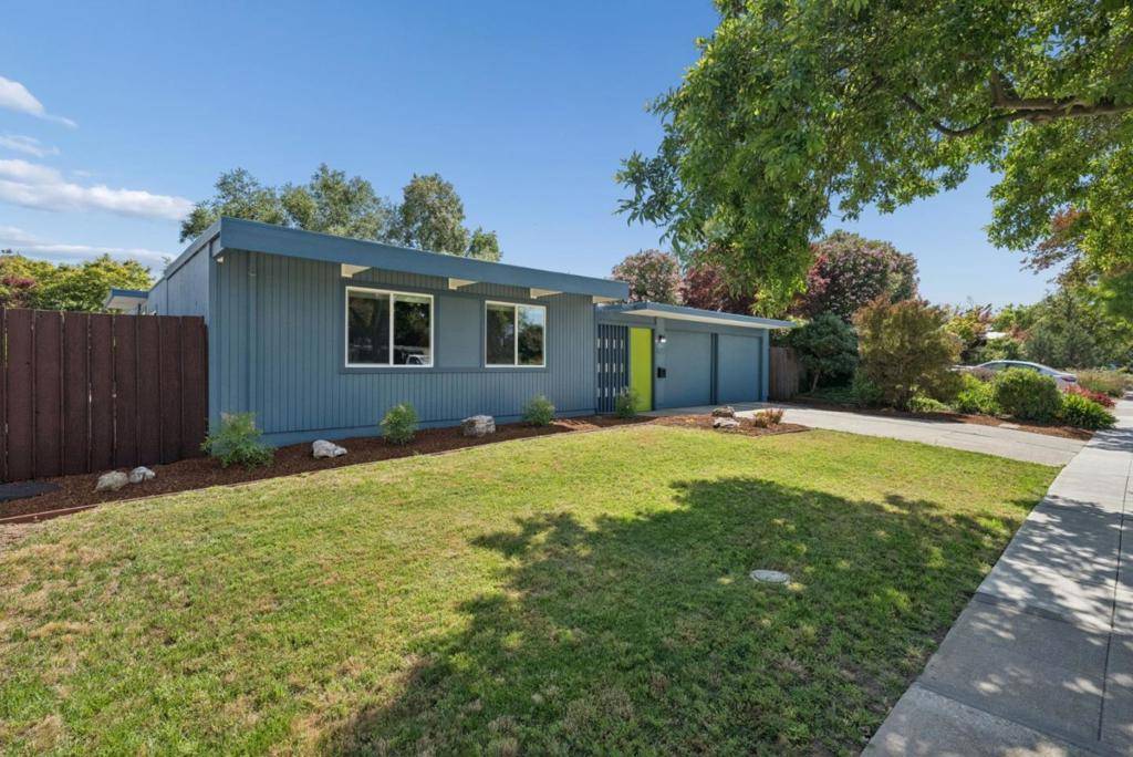 Sunnyvale, CA 94087,822 Dartshire WAY