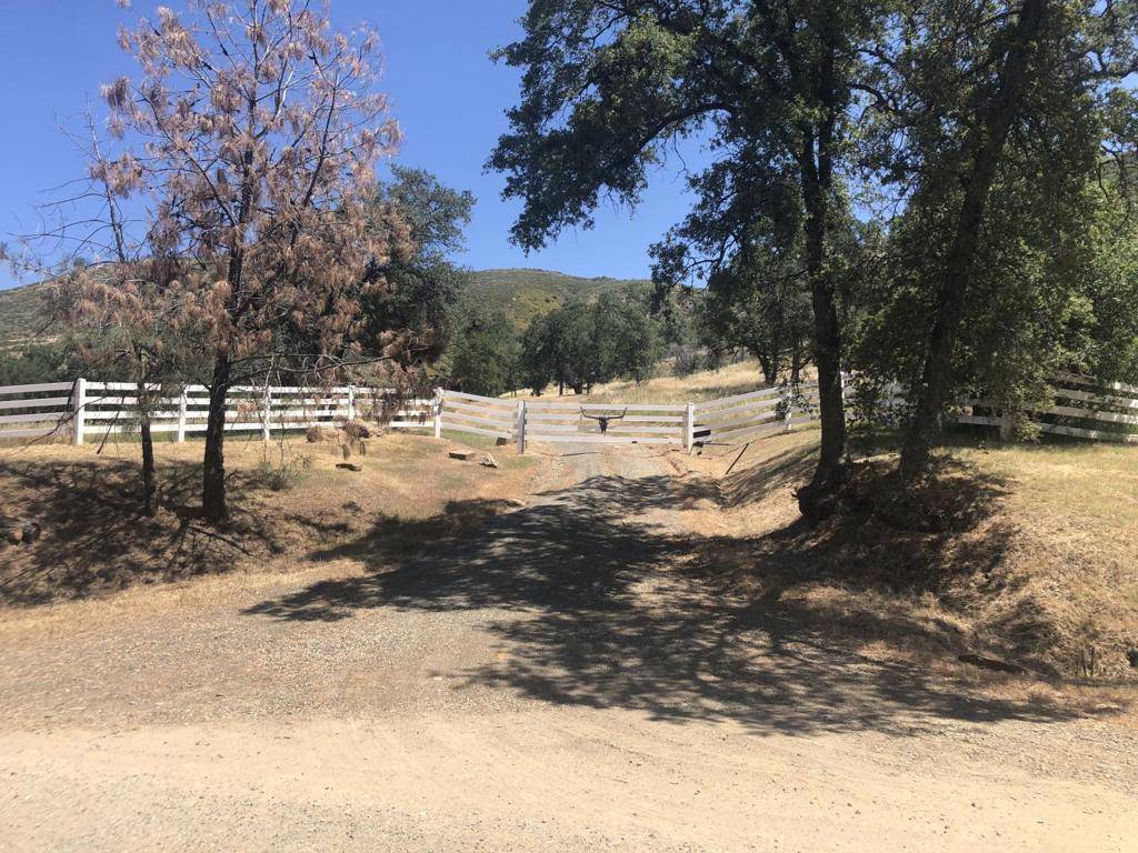 Mariposa, CA 95338,8260 Hunters Valley RD