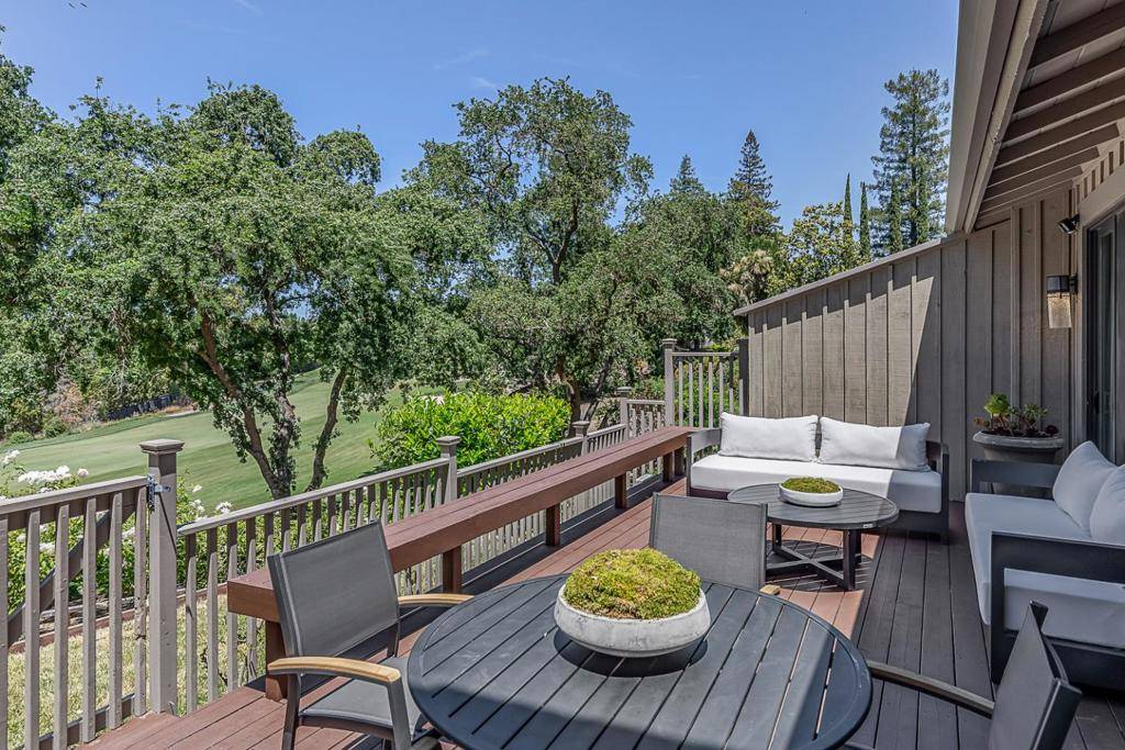 410 Sand Hill CIR, Menlo Park, CA 94025
