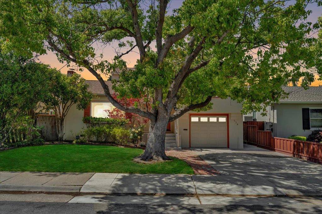 San Mateo, CA 94403,526 Sylvan AVE
