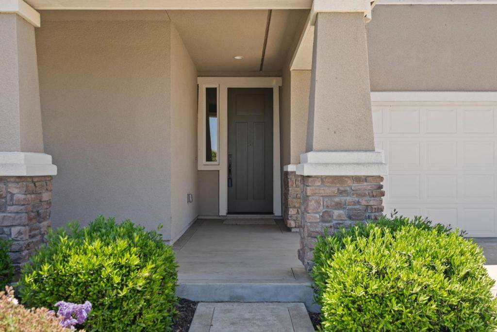 San Juan Bautista, CA 95045,277 Copperleaf LN