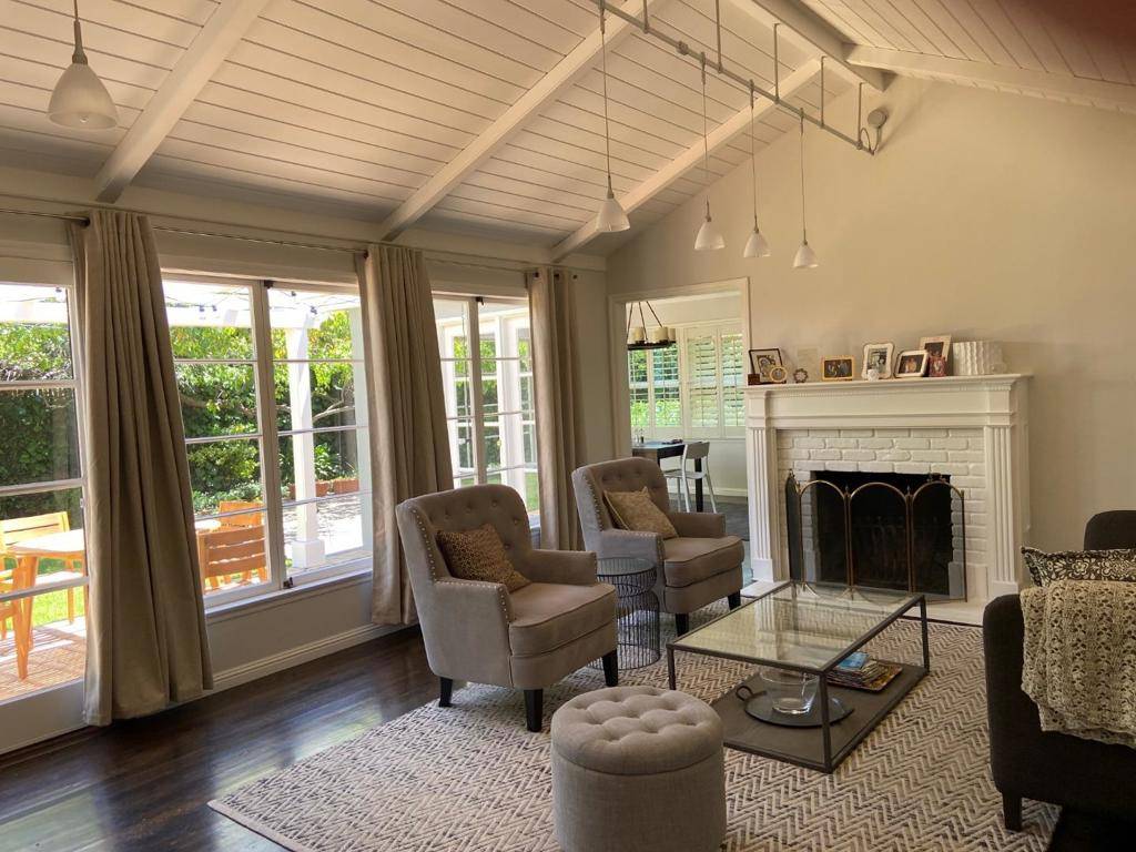 Palo Alto, CA 94301,2081 Byron ST