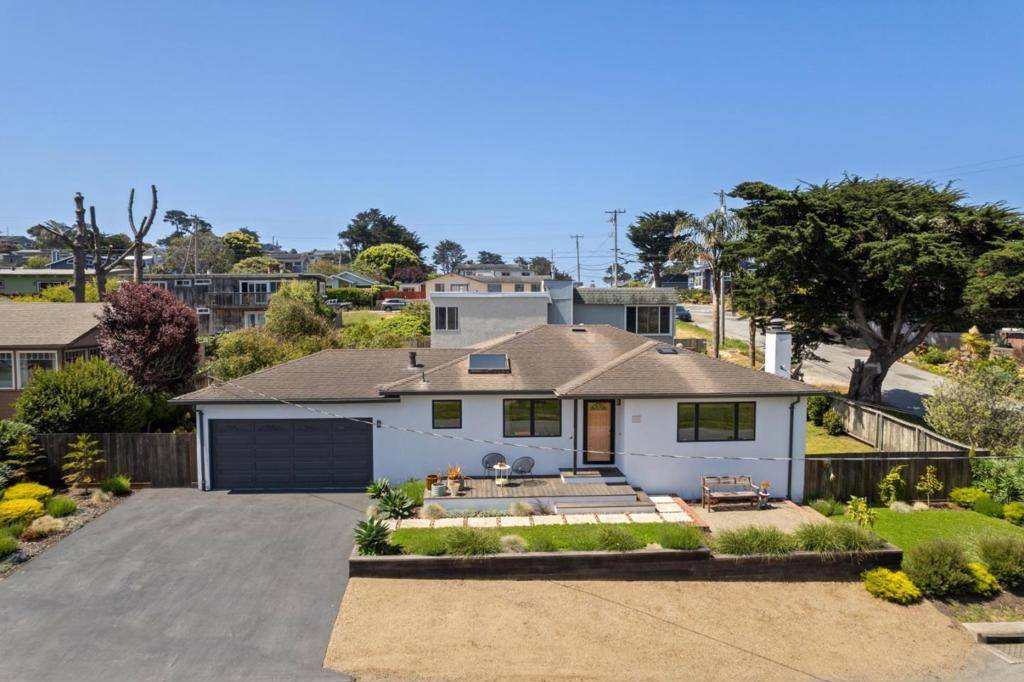 300 4th ST, Montara, CA 94037