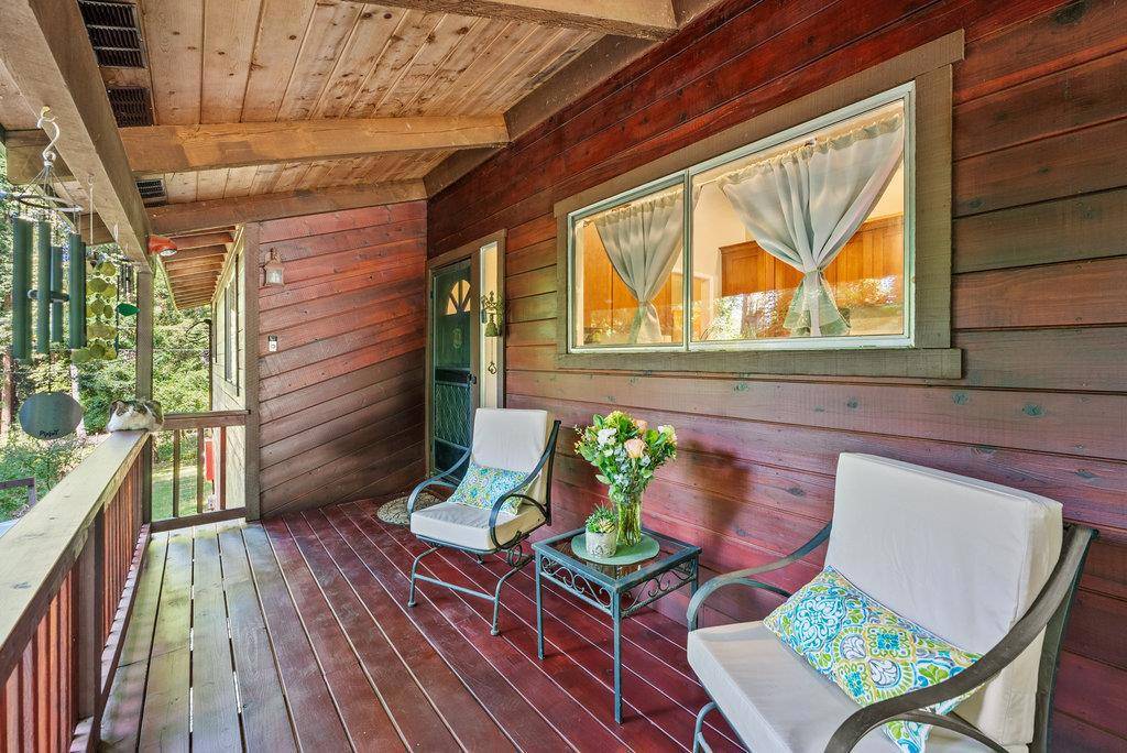 Santa Cruz, CA 95060,252 Nichols DR