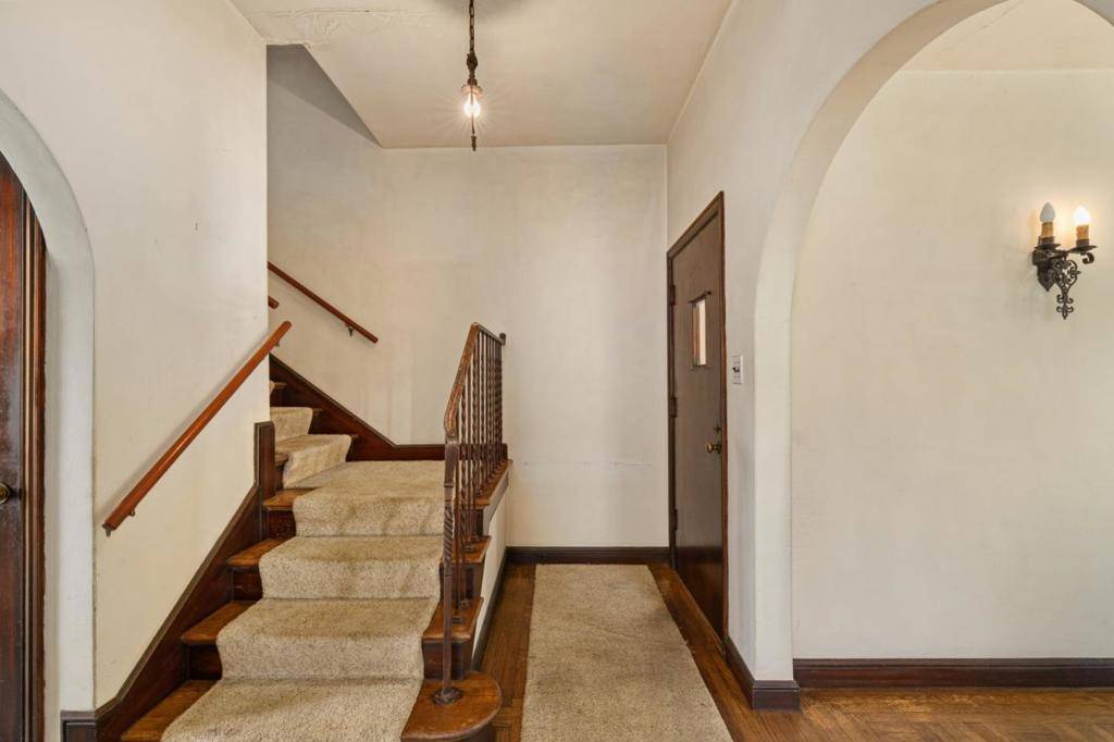 Burlingame, CA 94010,1317 Laguna AVE