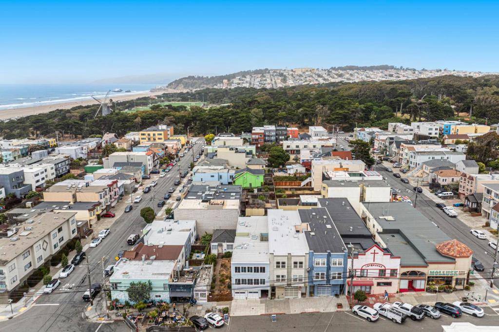 San Francisco, CA 94122,4532 Irving ST