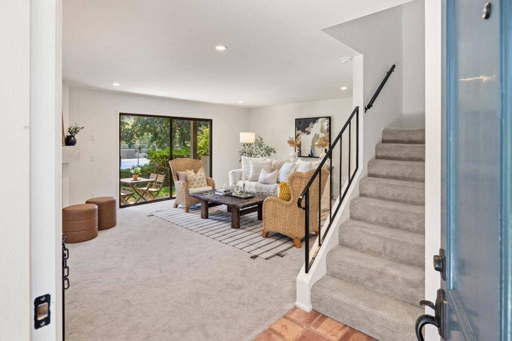 Carmel, CA 93923,3850 Rio RD #7