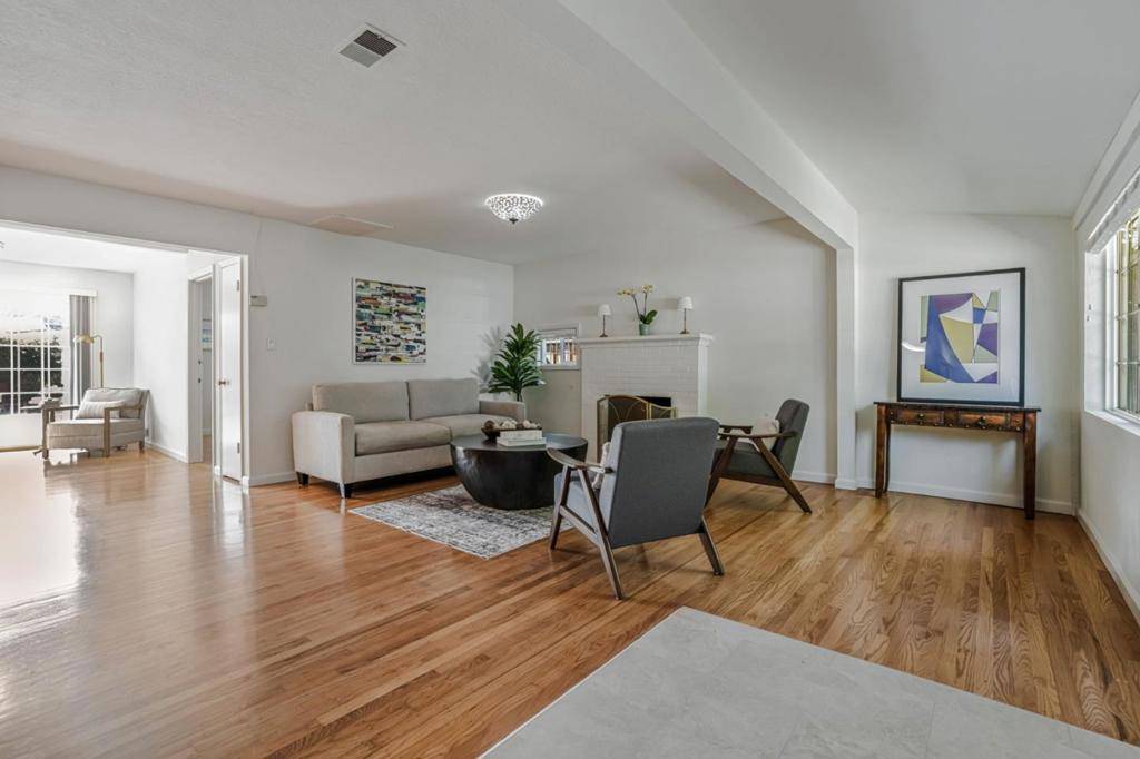Menlo Park, CA 94025,1320 Windermere AVE