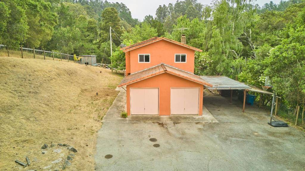 Aromas, CA 95004,520 Seely AVE
