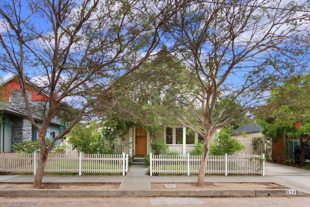 Santa Cruz, CA 95062,510 Windham ST