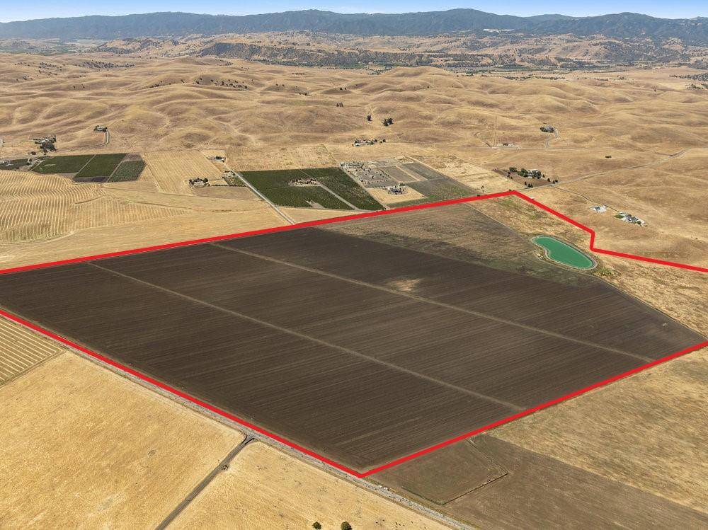 4444 John Smith RD, Hollister, CA 95023