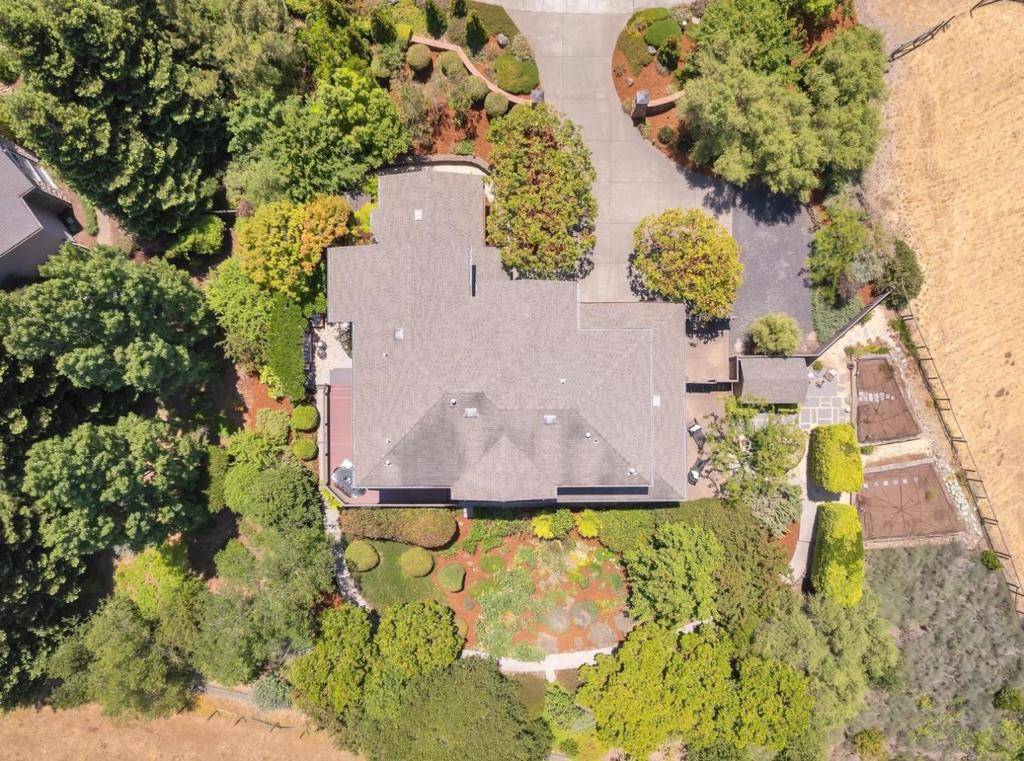 23 Pinnacle DR, Petaluma, CA 94952