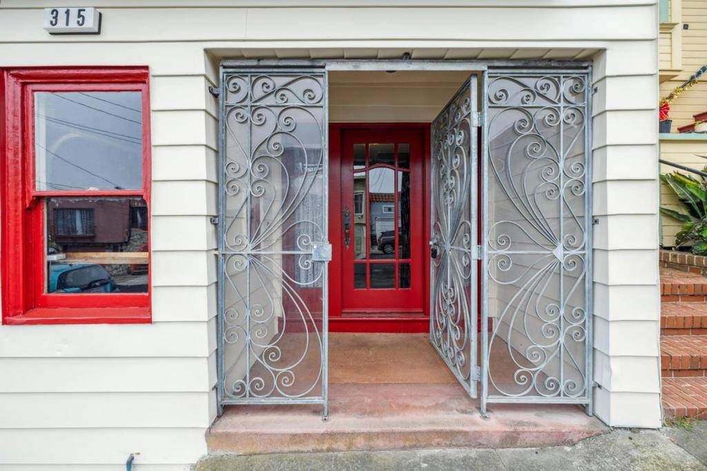 Daly City, CA 94014,315 Peoria ST